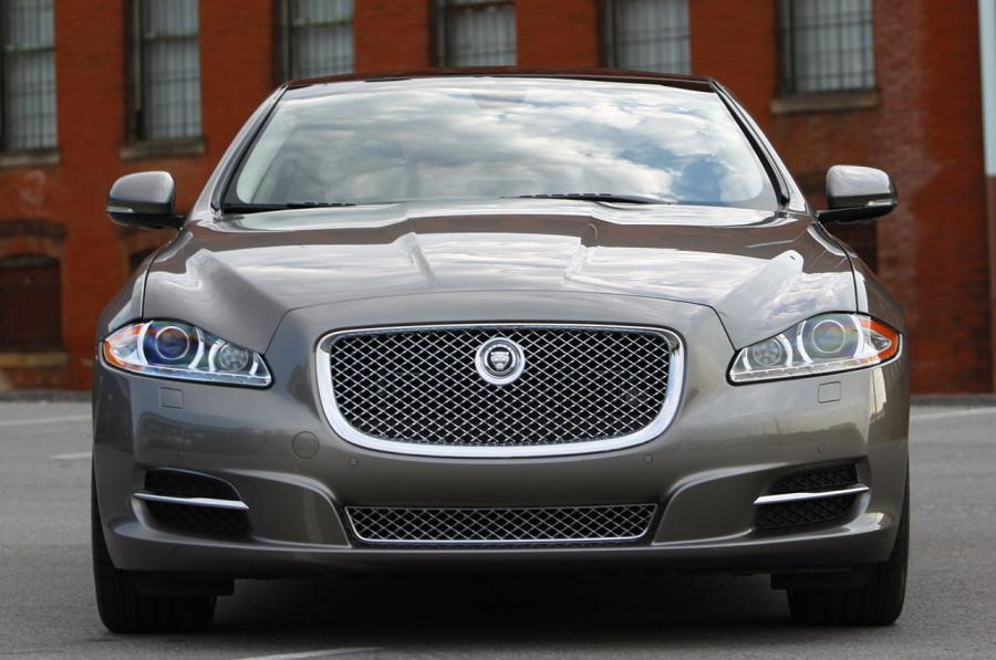  Jaguar XJL 2011 года  (фото 5 из 44)